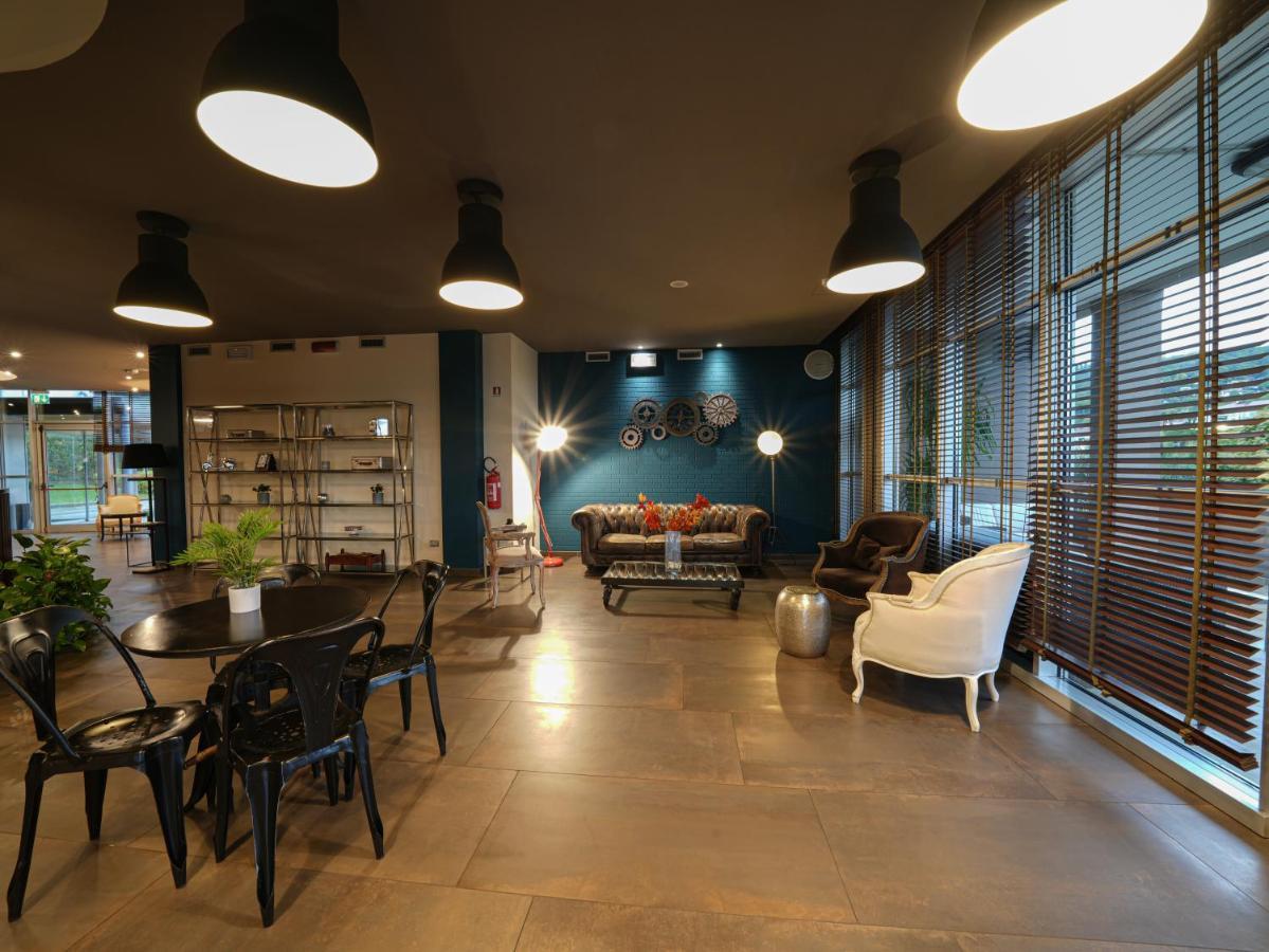 La Meridiana Bleisure Hotel Перуджа Екстериор снимка